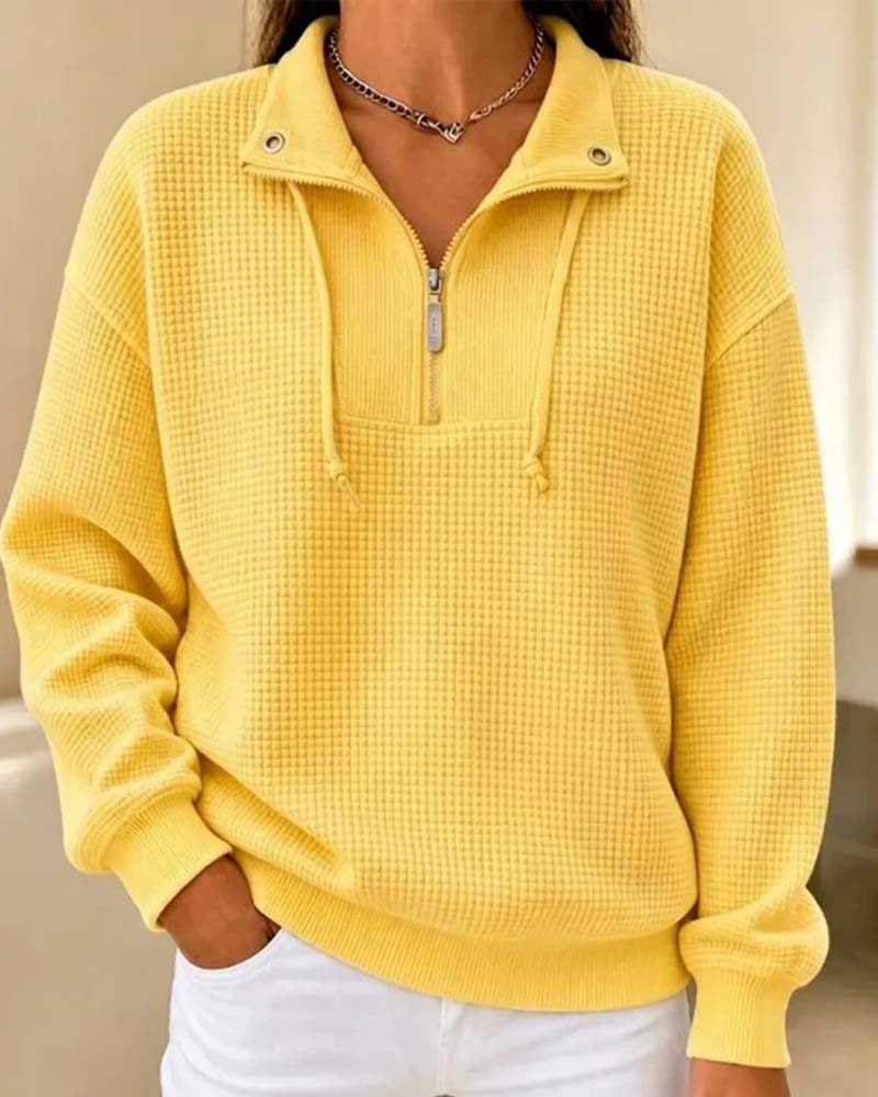 Bluza Wafelio w ujęciu z przodu z charakterystycznym zamkiem half-zip