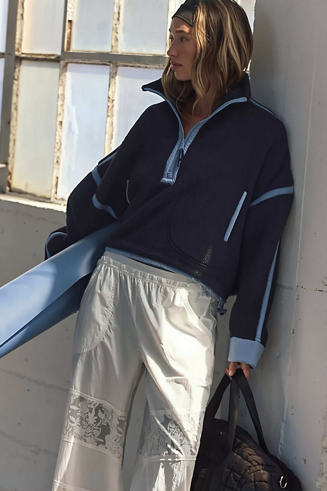 Bluza colorblock z długimi rękawami i wygodnym krojem