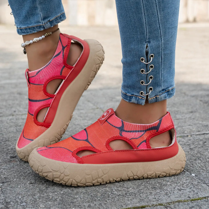 Podeszwa sneakersów zwiększająca przyczepność i wygodę