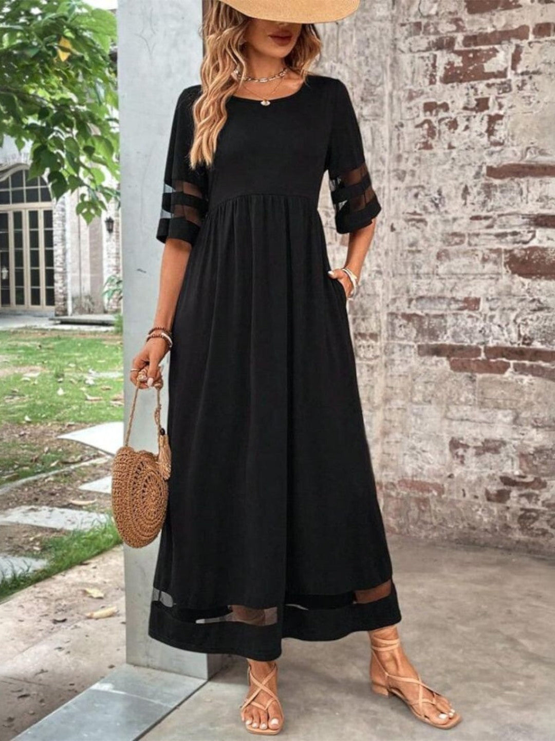 Genevra | Elegancka Sukienka O Wysmuklającym Kroju