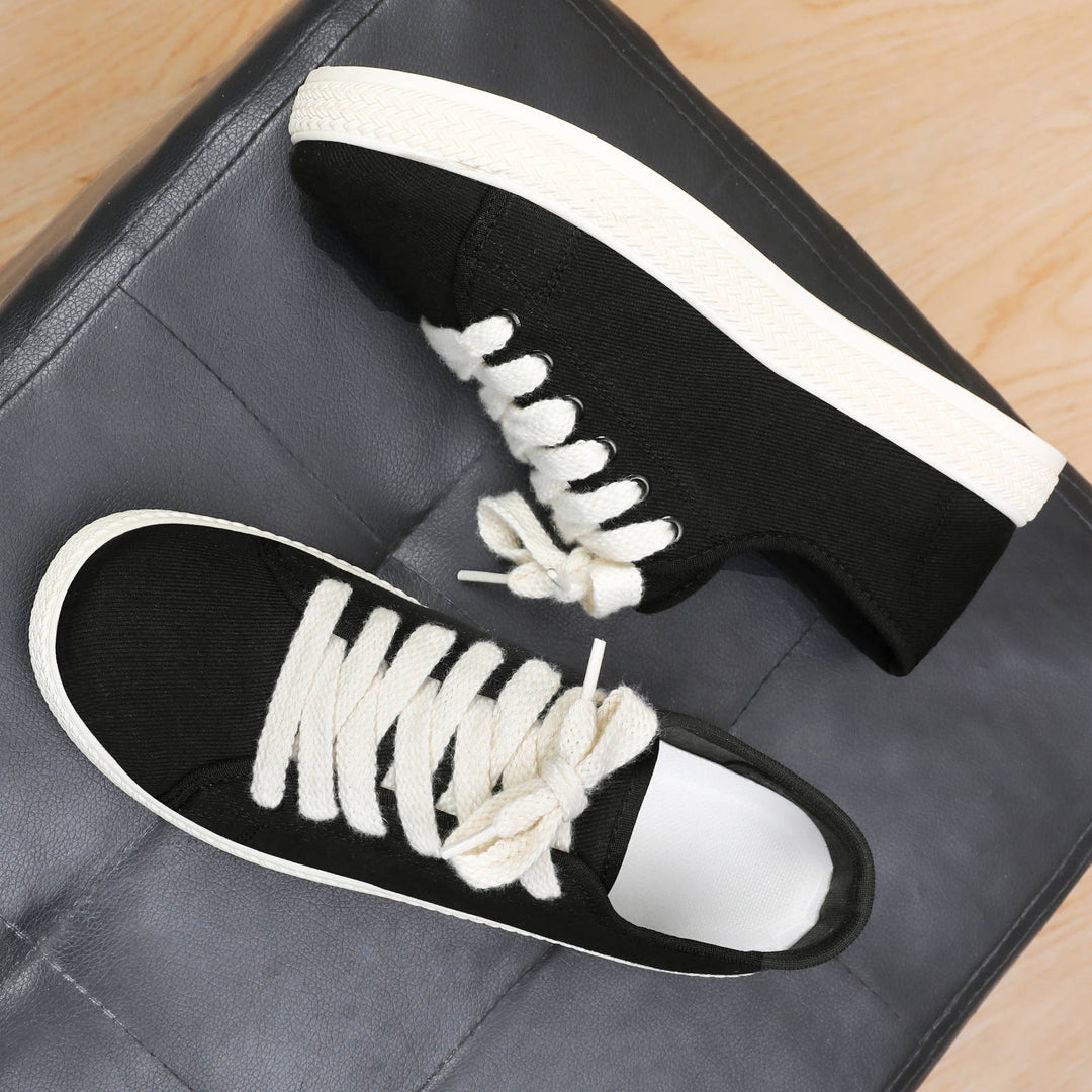 Płócienne sneakersy damskie z szerokimi bawełnianymi sznurówkami