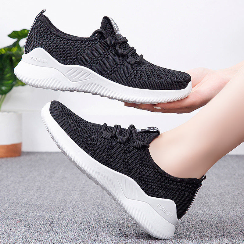 Widok z przodu lekkich sneakersów unisex z elastyczną cholewką