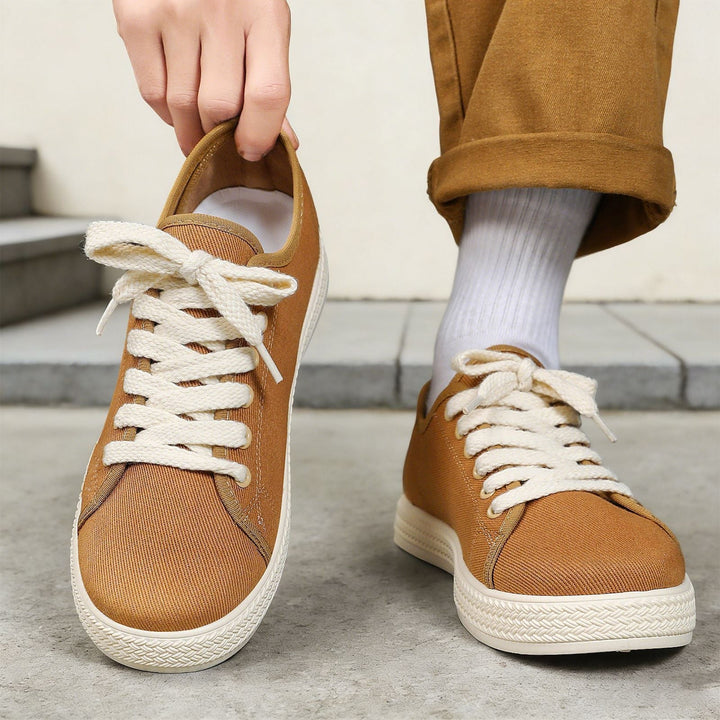 Damskie sneakersy na platformie z plecioną gumową podeszwą