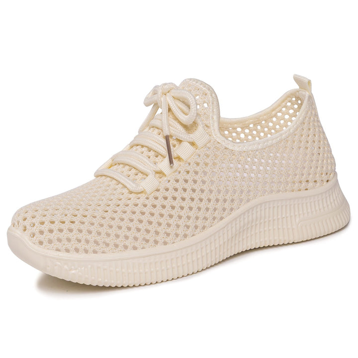 Damskie sneakersy slip on prezentowane z przodu