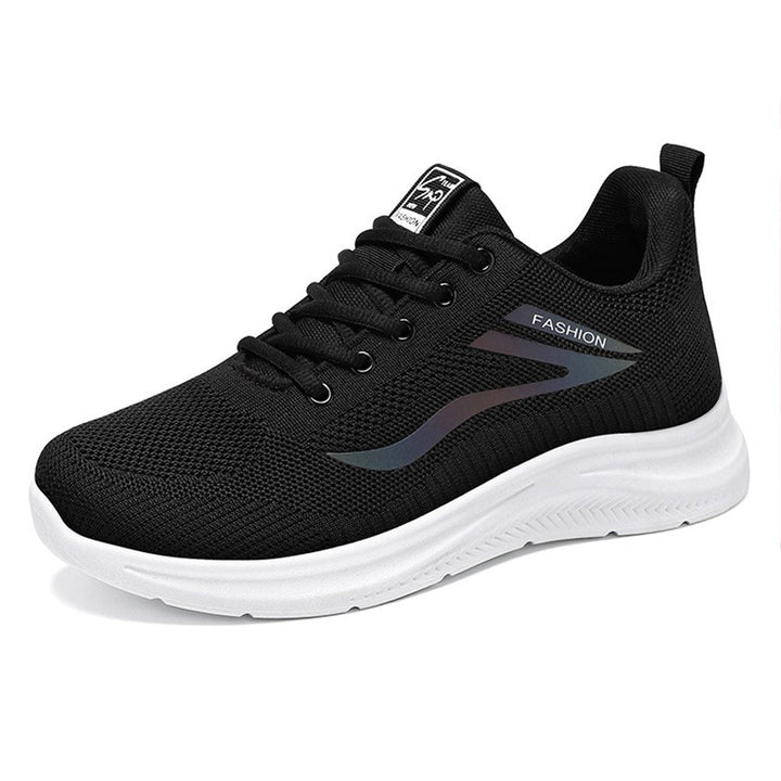 Tył sneakersów z miękkim wsparciem i stabilizacją pięty
