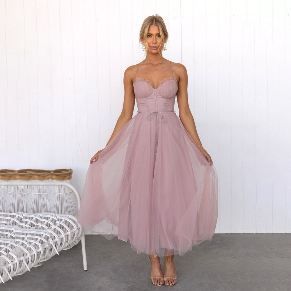 Elegancka damska sukienka wizytowa do formalnych stylizacji