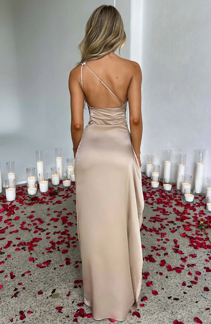 Isadora | Plisowana Suknia Maxi Na Jedno Ramię